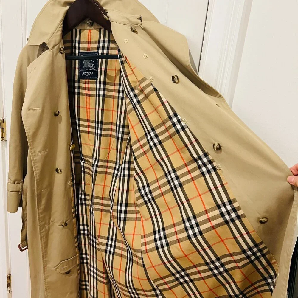 Burberry's Women Vintage Trench Coat with Removable Fur Lining Size 16 Long - Picture 4 of 16